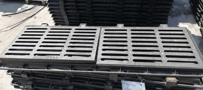 东城球墨铸铁连体双篦展示